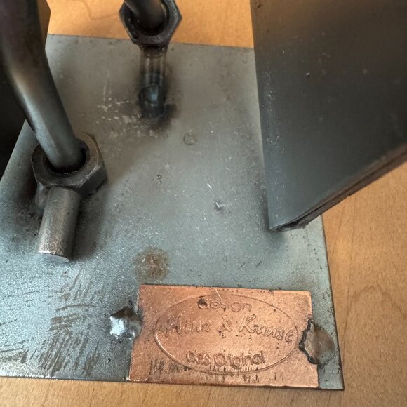 Hinz & Kunst Germany Design Das Original Sculpture - Woman w/Packages - Picture 5 of 10